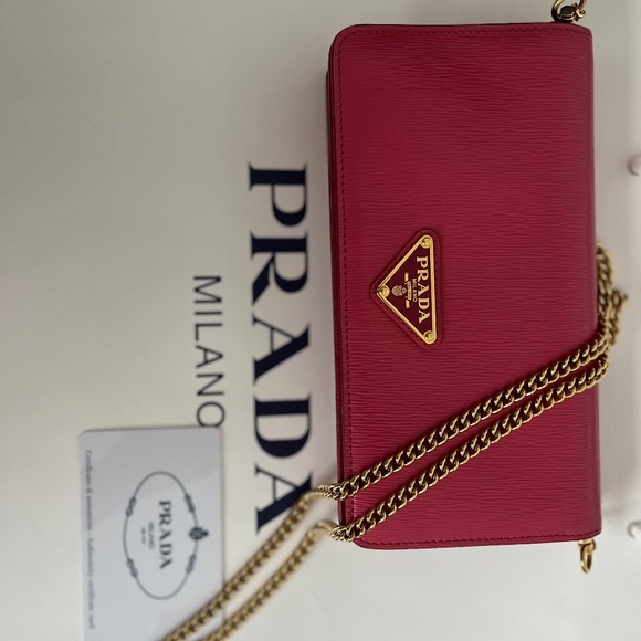 PRADA pink limited edition mini purse - Picture 1 of 9